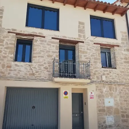 Angeles Valderrobres